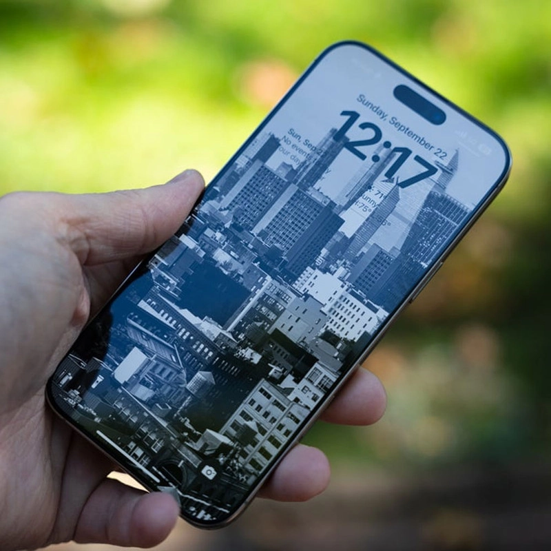 گوشی موبایل اپل مدل iPhone 16 Pro Max ZAA دو سیم کارت ظرفیت 128 گیگابایت و رم 8 گیگابایت - به همراه شارژر