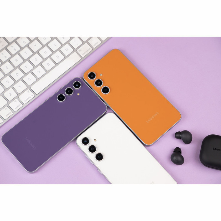 گوشی موبایل سامسونگ مدل Galaxy S23 FE دو سیم کارت ظرفیت 256 گیگابایت و رم 8 گیگابایت به همراه شارژر 25 وات سامسونگ - ویتنام