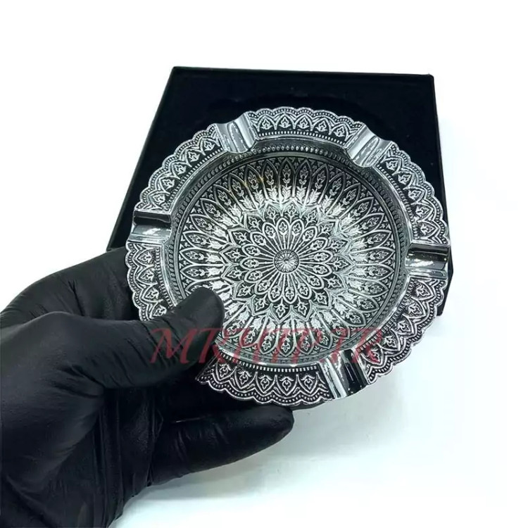 زیرسیگاری مدل زورو نقره ای کد a220030
