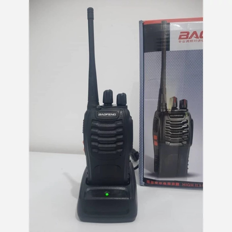 بیسیم BAOFENG مدل BF-888S با شعاع 5 کیلومتری
