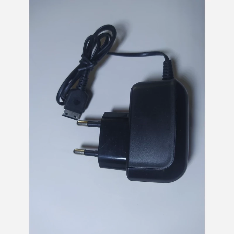 شارژر سامسونگ قدیمی D880 اصلی و اورجینال