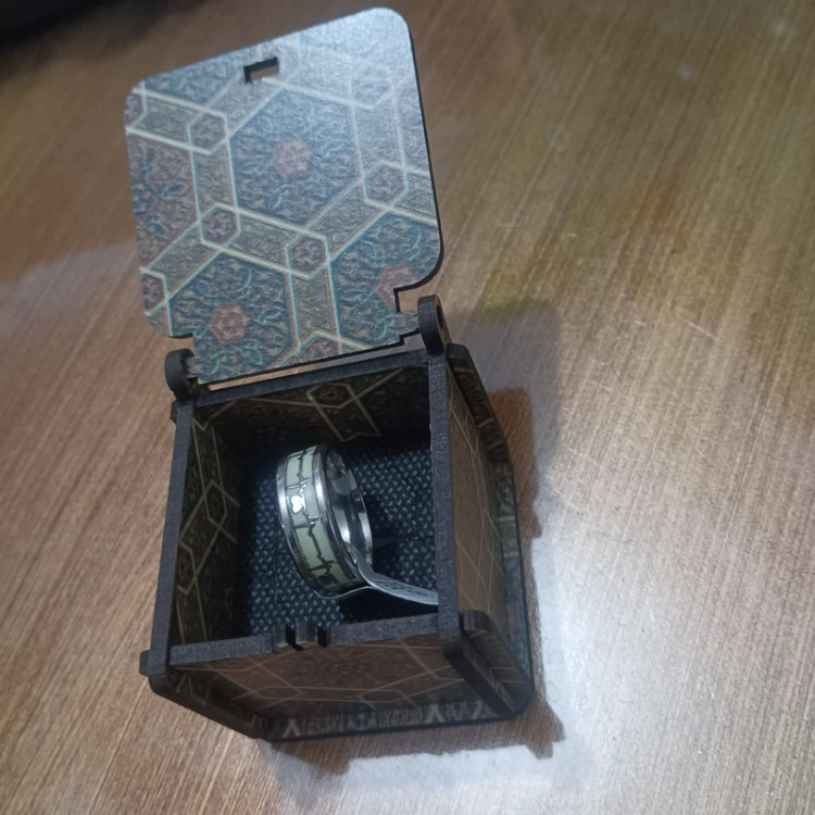 انگشتر و حلقه شبتاب