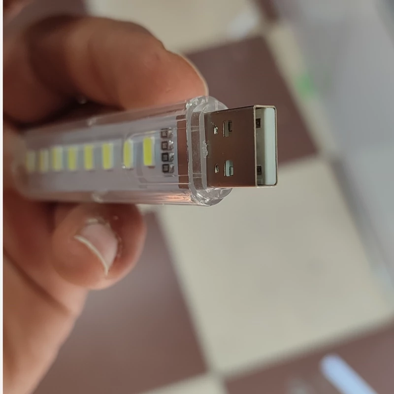 لامپ و چراغ 8 تایی ال ای دی LED یو اس بی USB اضطراری کیفیت عالی کله شارژر پاور بانک