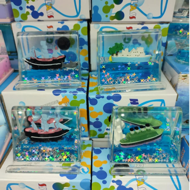کشتی معلق استند گوشی دکوری و تزئینی آکواریوم کشتی ( خرید عمده و تکی دکوری گناوه مارکت )