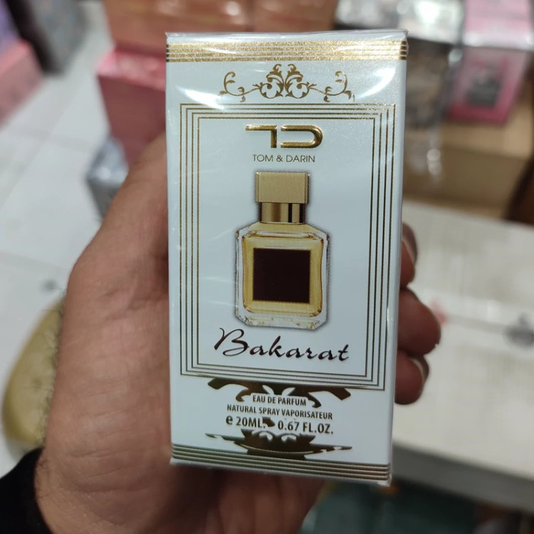 ادکلن باکارات رژ سفید 20 میل ( باکارات شرکت تی پی ) ( خرید عمده و تکی ادکلن و عطر گناوه مارکت )
