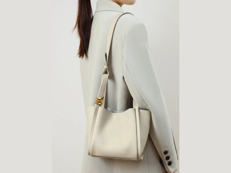 کیف دوشی زنانه چرم با ظرفیت بزرگ women's bag bucket bag autumn and winter single shoulder 4167