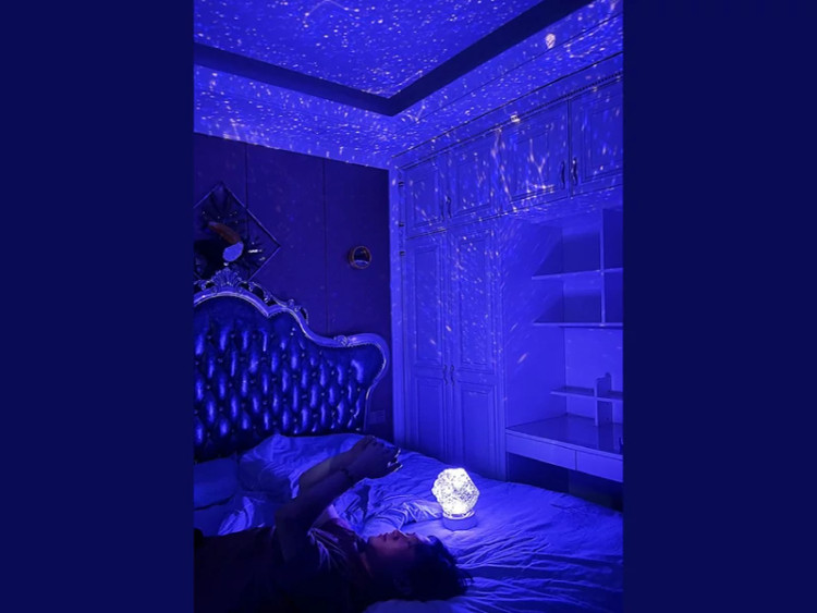 پروژکتور صورت فلکی چرخان و اسپیکر بلوتوث LED 3D Starry Sky Projector Lamp Plus WZXKD-02