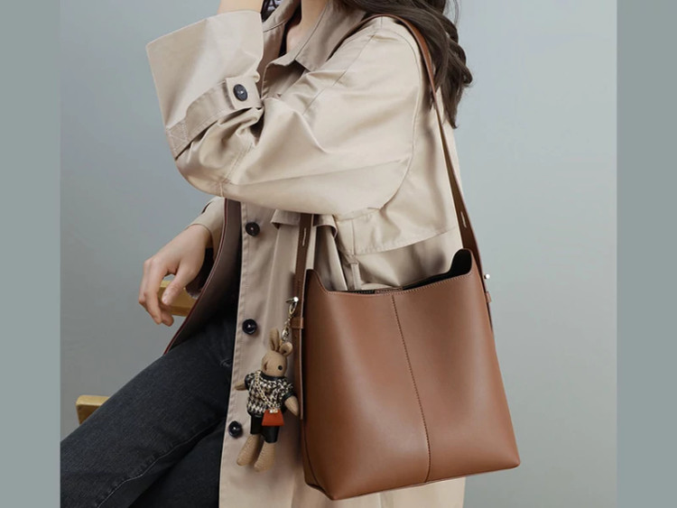 کیف دوشی زنانه چرم با ظرفیت بزرگ و طراحی ساده New Women's Leather Bucket Bag Large Capacity 5345