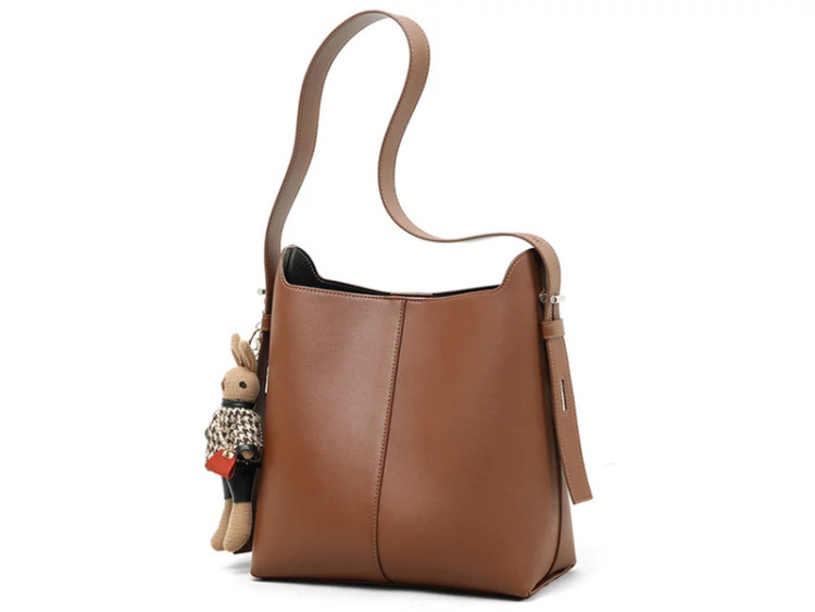 کیف دوشی زنانه چرم با ظرفیت بزرگ و طراحی ساده New Women's Leather Bucket Bag Large Capacity 5345