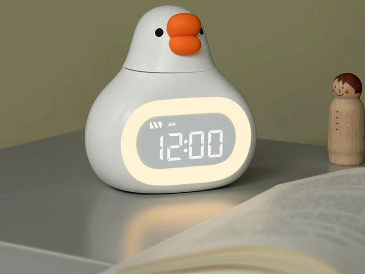 چراغ خواب فانتزی سیلیکونی و ساعت زنگدار دیجیتالی رومیزی شارژی Bedside Clock Night Light Ornament Alarm Multifunction...