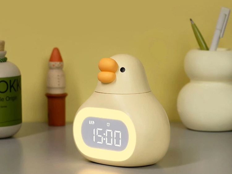 چراغ خواب فانتزی سیلیکونی و ساعت زنگدار دیجیتالی رومیزی شارژی Bedside Clock Night Light Ornament Alarm Multifunction...