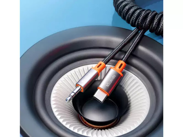 کابل تبدیل تایپسی به جک 3.5 میلیمتری صدا مک دودو Mcdodo CA-0900 Castle Series Type-C to DC3.5 Male Coil Cable