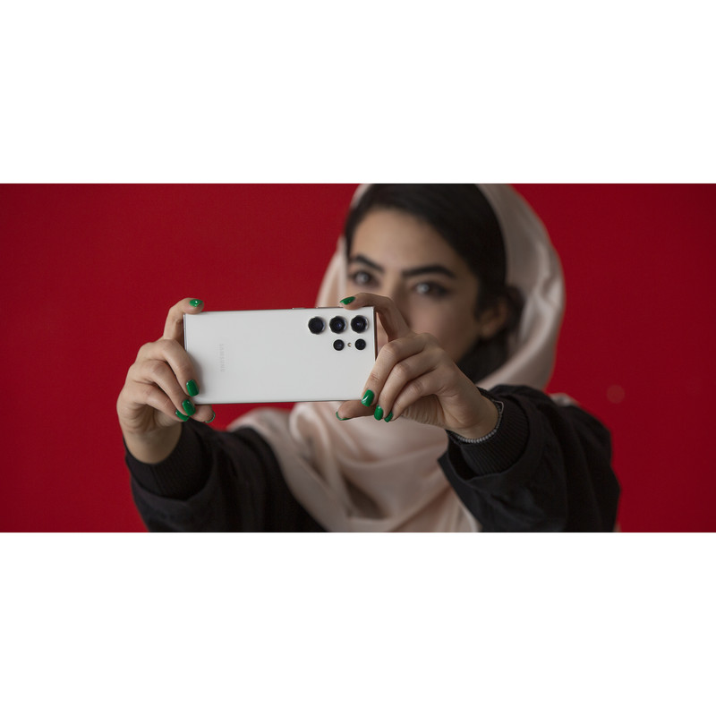 گوشی موبایل سامسونگ مدل Galaxy S23 Ultra دو سیم کارت ظرفیت 256 گیگابایت و رم 12 گیگابایت به همراه شارژر 45 وات سامسونگ - ویتنام