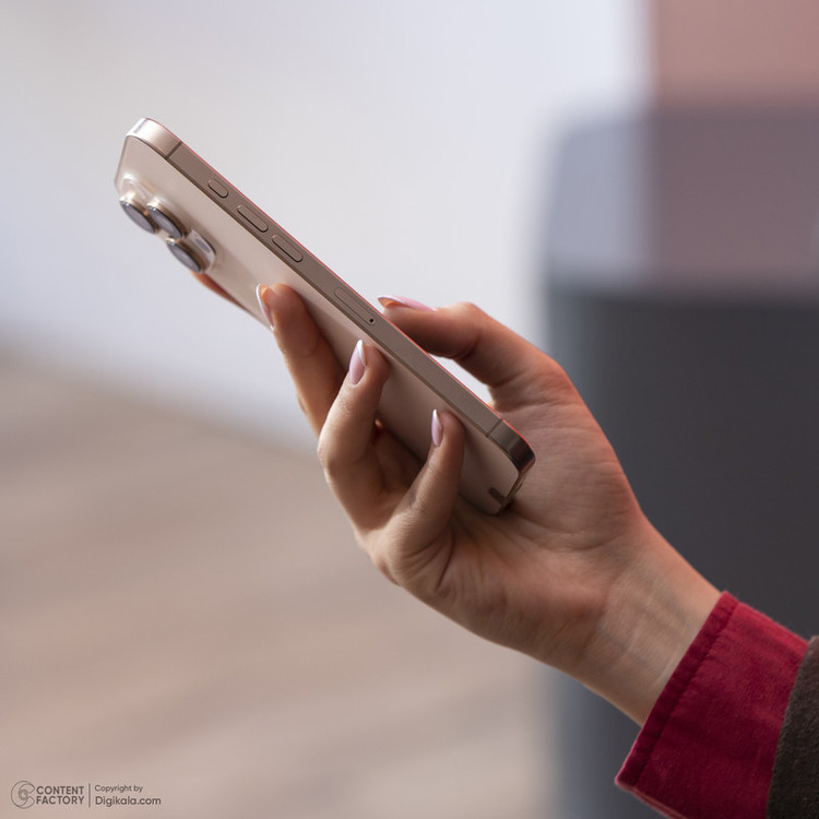 گوشی موبایل اپل مدل iPhone 16 Pro Max ZAA دو سیم کارت ظرفیت 1 ترابایت و رم 8 گیگابایت - به همراه شارژر