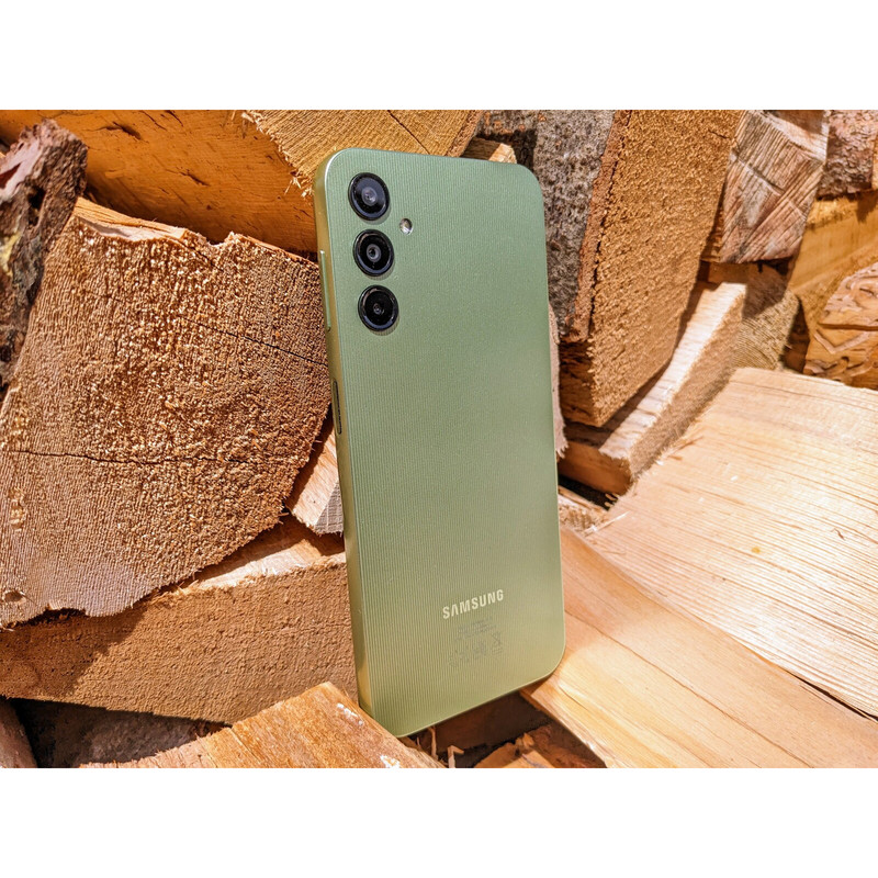 گوشی موبایل سامسونگ مدل Galaxy A14 دو سیم کارت ظرفیت 128 گیگابایت و رم 6 گیگابایت به همراه شارژر سامسونگ