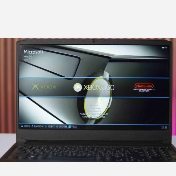 گیم استیک طرح کاستی ایکس باکسی با قابلیت اجرای بازیهای ایکس باکس ، پلی استیشن 3 و 2 و 1 و دریم کست