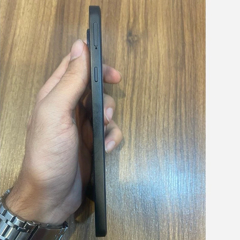 گوشی موبایل ردتون مدل RedTone L10 دو سیم کارت ظرفیت 128 گیگابایت و رم 4 گیگابایت -توسعه تا 8 گیگ رم