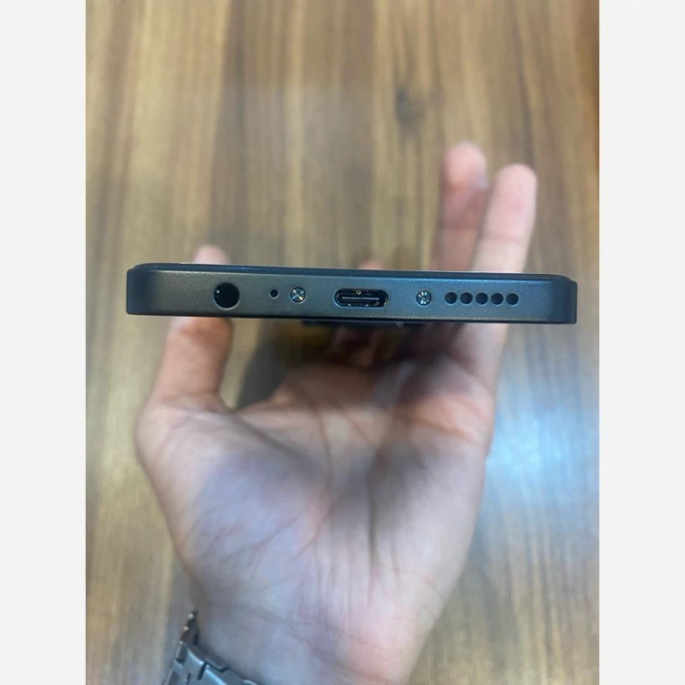 گوشی موبایل ردتون مدل RedTone L10 دو سیم کارت ظرفیت 128 گیگابایت و رم 4 گیگابایت -توسعه تا 8 گیگ رم