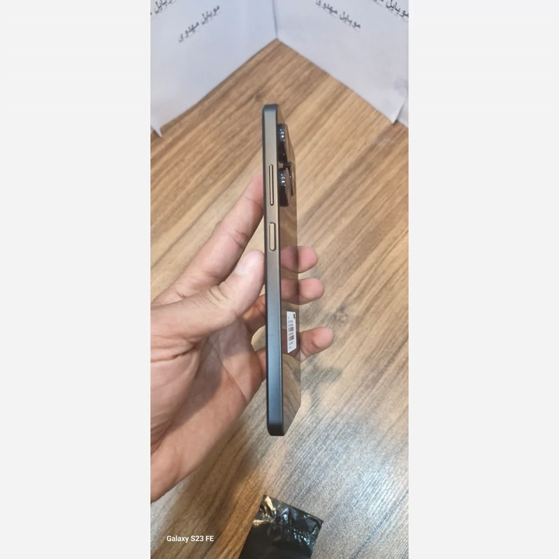 گوشی موبایل ردتون مدل RedTone V10 دو سیم کارت ظرفیت 256 گیگابایت و رم 8 گیگابایت-توسعه تا 8 گیگ رم