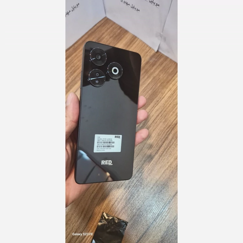 گوشی موبایل ردتون مدل RedTone V10 دو سیم کارت ظرفیت 256 گیگابایت و رم 8 گیگابایت-توسعه تا 8 گیگ رم