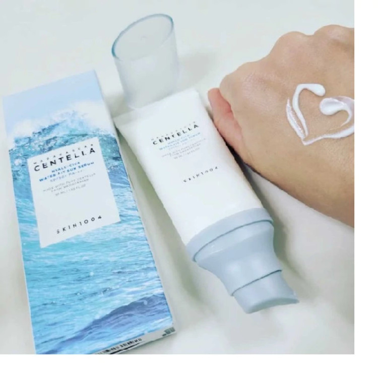 کرم ضد آفتاب بدون رنگ سنتلا، 50 SPF، مدل 1004، مناسب پوست حساس، نرمال و خشک و حجم 50 میلیلیتر، محافظت کننده در برابر اش