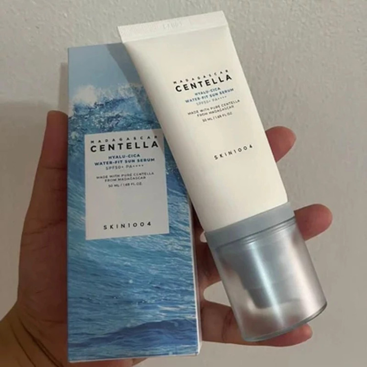 کرم ضد آفتاب بدون رنگ سنتلا، 50 SPF، مدل 1004، مناسب پوست حساس، نرمال و خشک و حجم 50 میلیلیتر، محافظت کننده در برابر اش