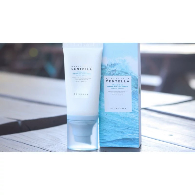 کرم ضد آفتاب بدون رنگ سنتلا، 50 SPF، مدل 1004، مناسب پوست حساس، نرمال و خشک و حجم 50 میلیلیتر، محافظت کننده در برابر اش