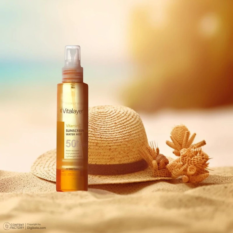 اسپری ضدآفتاب بدون رنگ ویتالیر SPF50 مدل Vitamine C مناسب برای انواع پوست، حجم 150 میلیلیتر