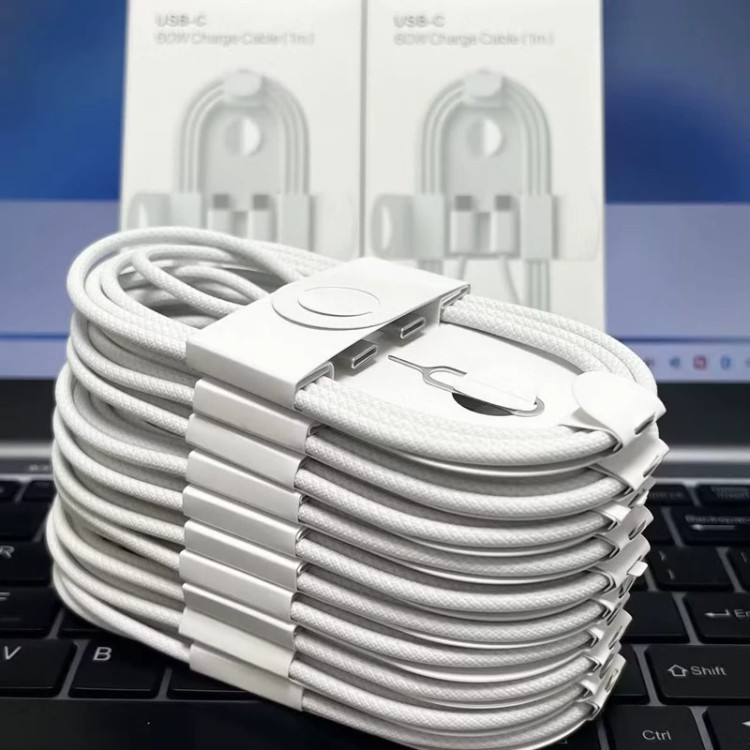 کابل USB-C مدل Airpods 4 طول 1 متر