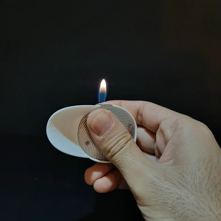فندک مدل کلاه بیسبال