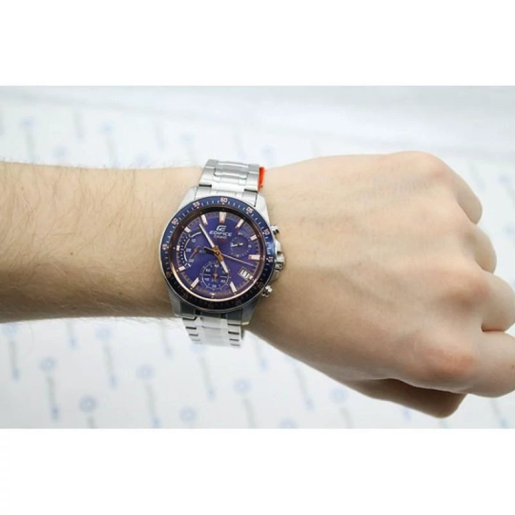 ساعت مچی عقربه ای کاسیو مدل EFV-540D-2A