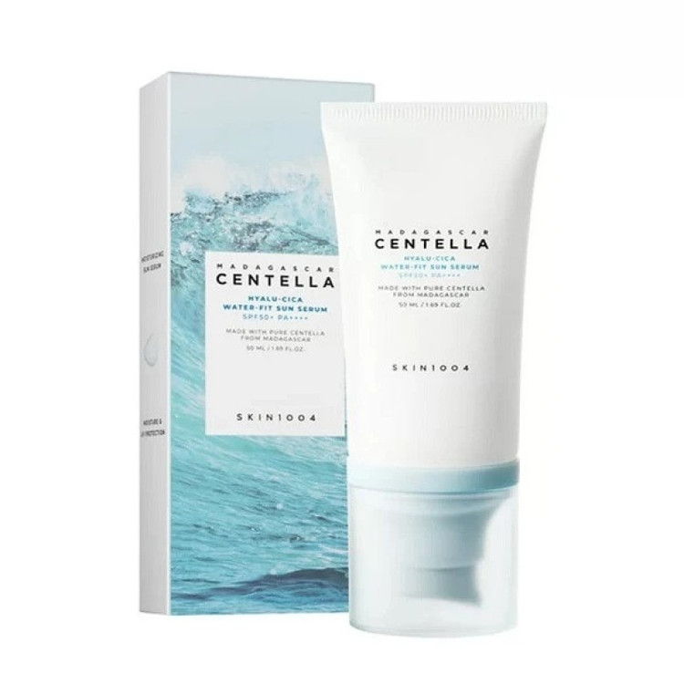 کرم ضد آفتاب بدون رنگ سانتلا SPF 50 مدل Water Fit Sun Serum مناسب پوستهای نرمال، حساس و خشک حجم 50 میلیلیتر