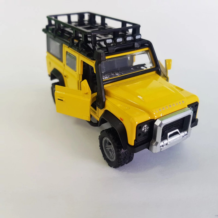 ماشین بازی مدل JEEP LAND ROVER طرح پاژن استیشن