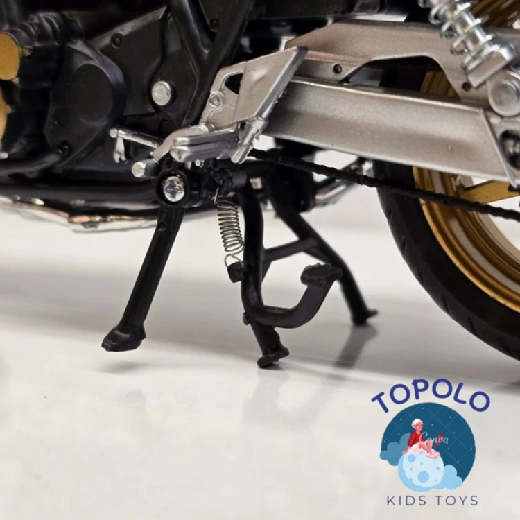 موتور بازی مدل هوندا سی بی 1300 Honda CB1300 SFautomaxx 1.12 (پس کرایه)