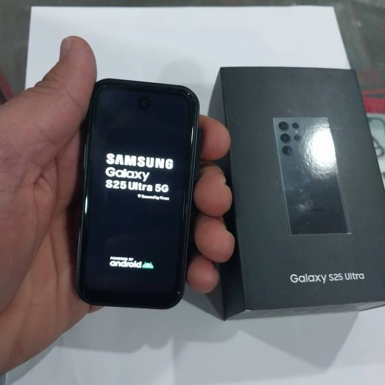 گوشی s25 mini ultra فول صفحه 4 اینچ