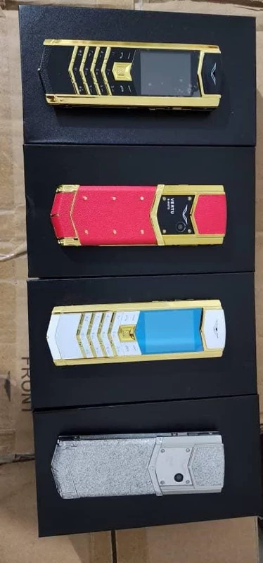 گوشی VERTU V10 سیگنچر ورتو + بالاترین کیفیت