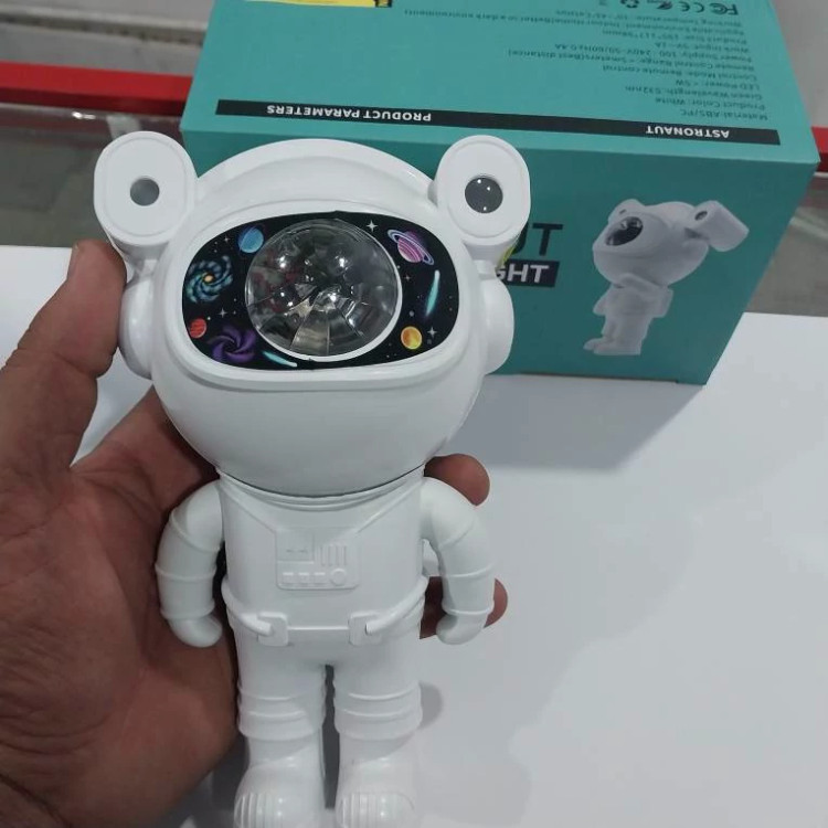 چراغ خواب فضانورد کهکشانی ASTRONAUT PROJECTOR LIGHT