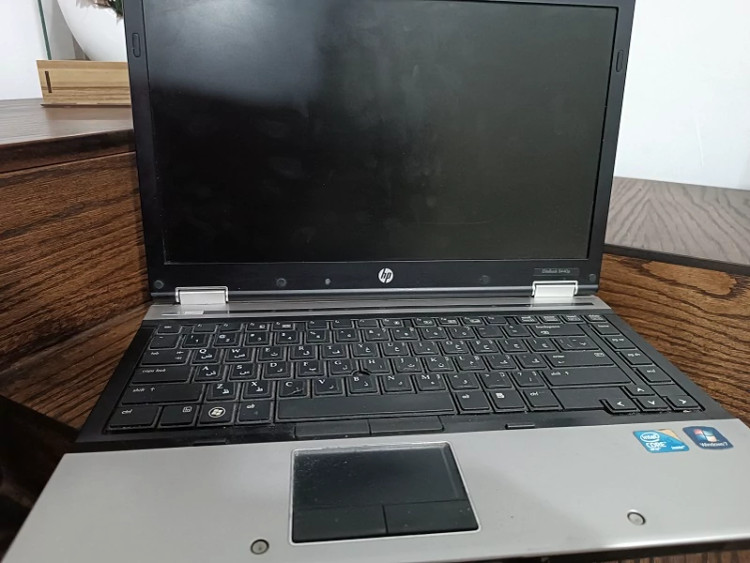 لپتاپ HP 8440p + نصب ویندوز رایگان