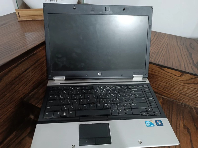 لپتاپ HP 8440p + نصب ویندوز رایگان