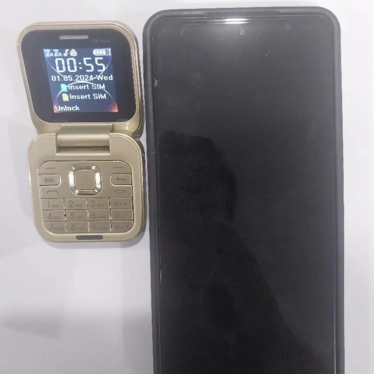 گوشی i16 mini flip تاشو مینی آیفون