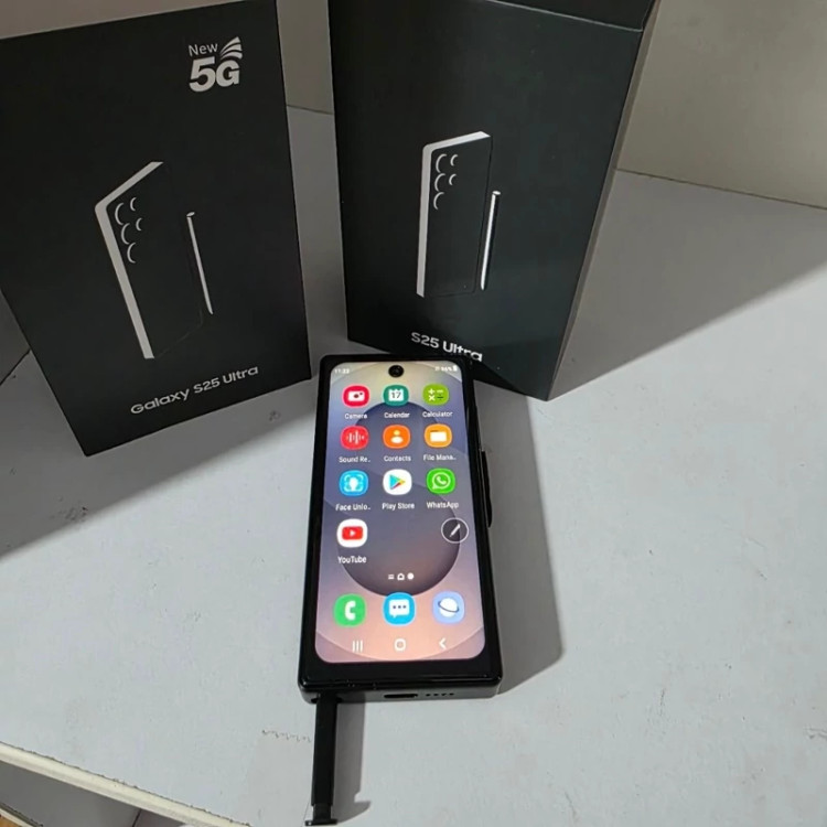 گوشی s25 mini 4.5inch به همراه قلم