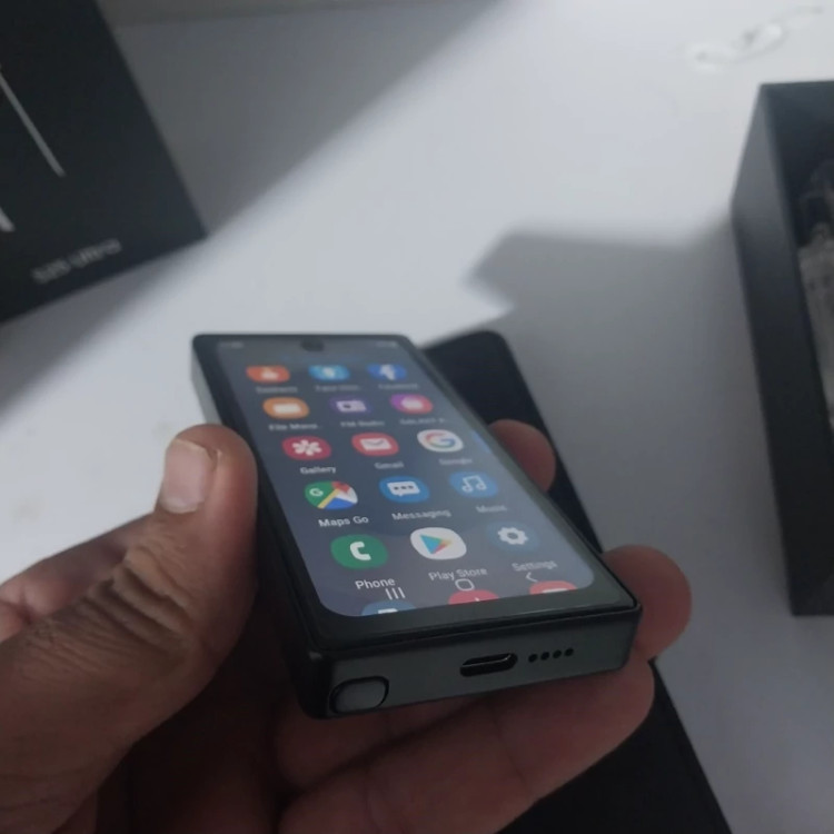 گوشی s25 mini 4.5inch به همراه قلم