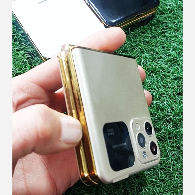 گوشی ساده دکمه ای تاشو .برندسروو ساده تاشو 4سیم کارت مدل P20 Servo دوربین طرح آیفون ا P20 foldable mobile phone