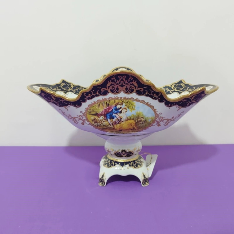 کشکول خوری پایه دار چینی بزرگ لیلی مجنون سرمه ای کد 8052