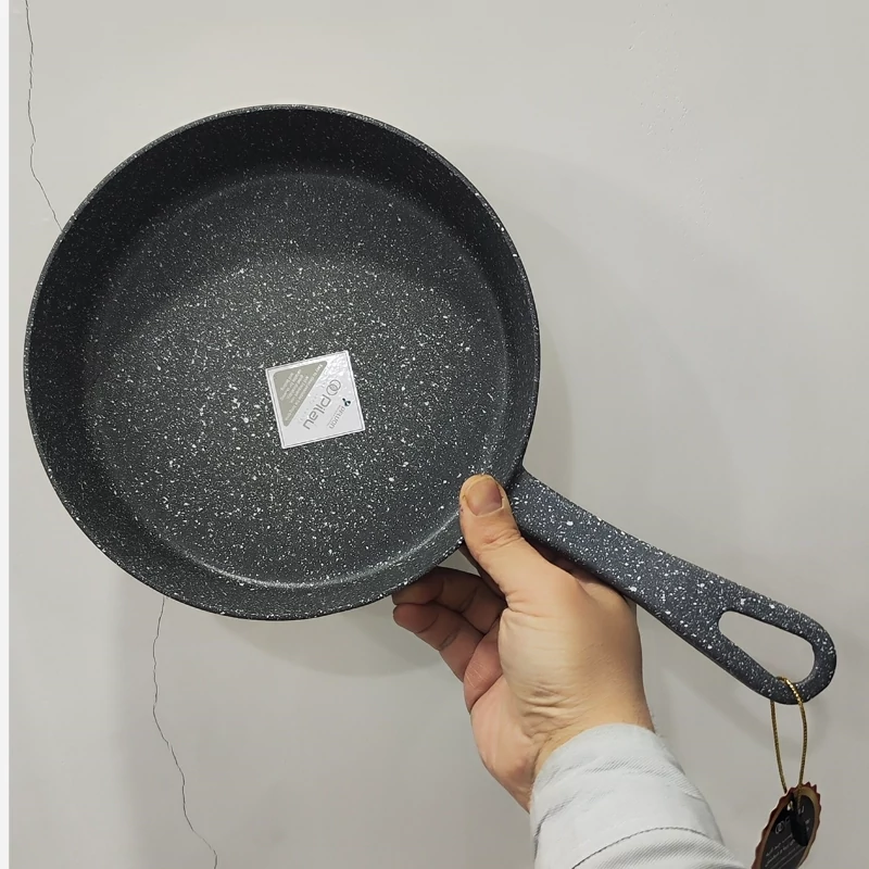 تابه گرانیتی تک دسته خاکستری سایز 22 پیلو PILAU مدل هپی