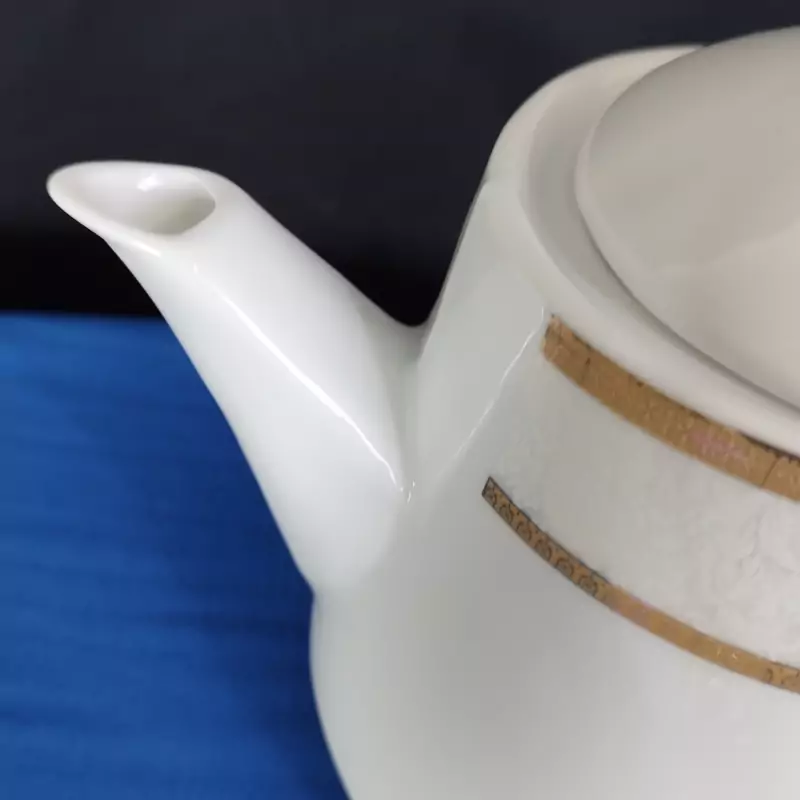 قوری چینی پارس طلایی مدل T3-706 ارسال رایگان