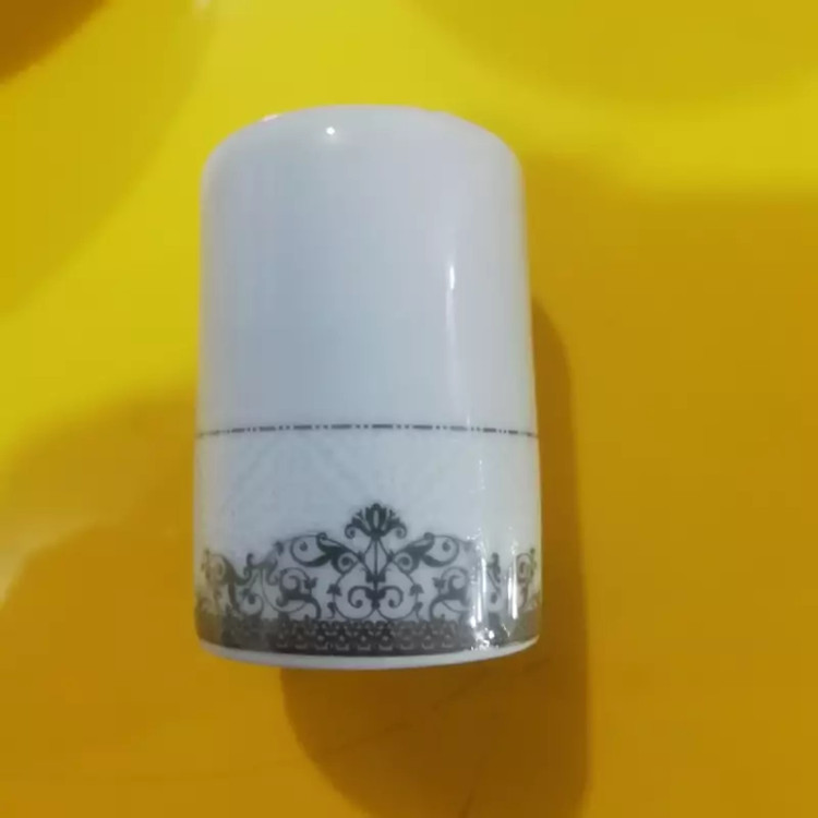 نمکپاش چینی پارس مدل 533 بسته 6 عددی
