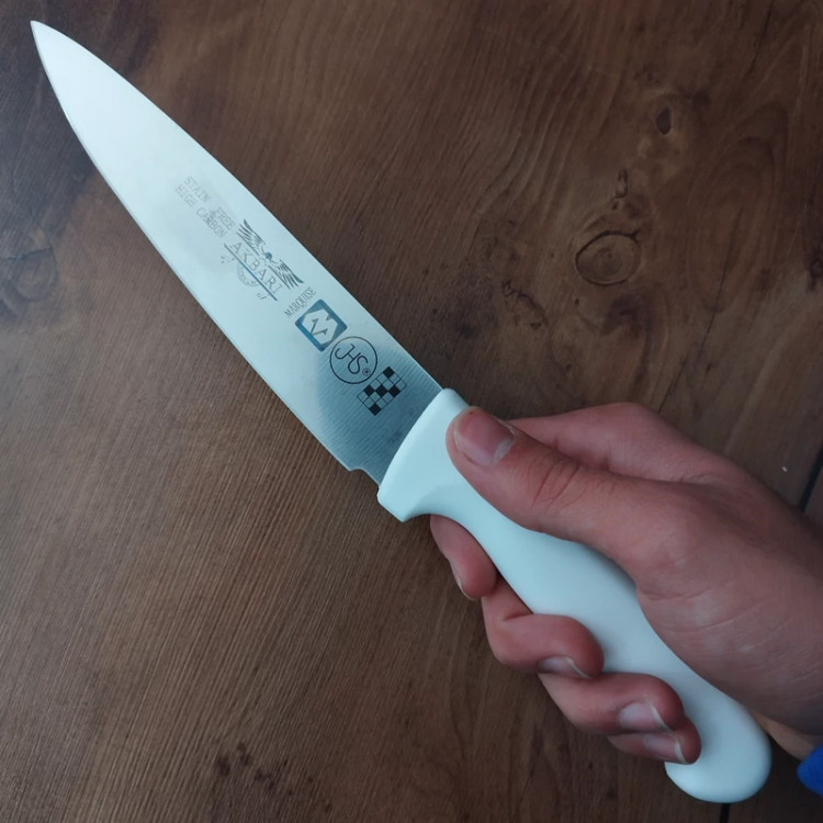 چاقو آشپزخانه اکبری دسته سفید کد 722 بسته 1 عددی با ارسال رایگان