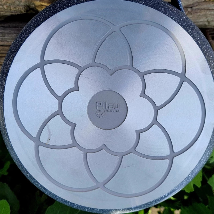 قابلمه گرانیتی سایز 28 پیلو خاکستری PILAU طرح اسنو هپی ارسال رایگان