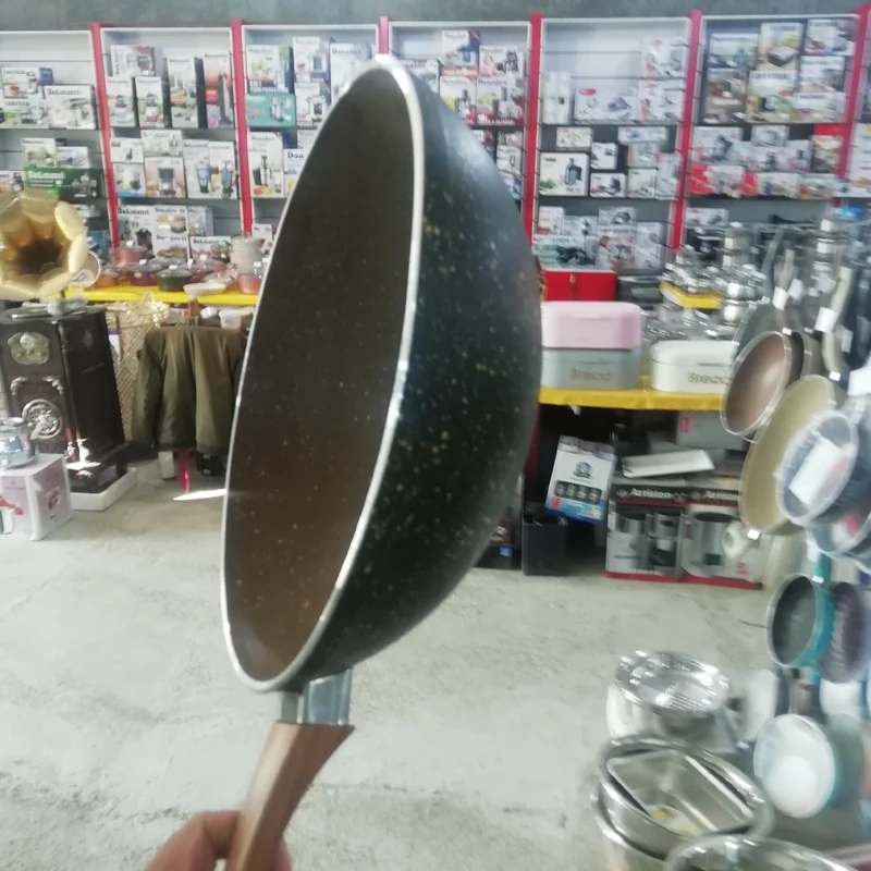 تابه ووک سایز 28 عمیق اویز EVIZ مدل سوئینگ مشکی با ارسال رایگان